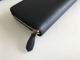 Prada wallet 81