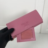Prada wallet 41