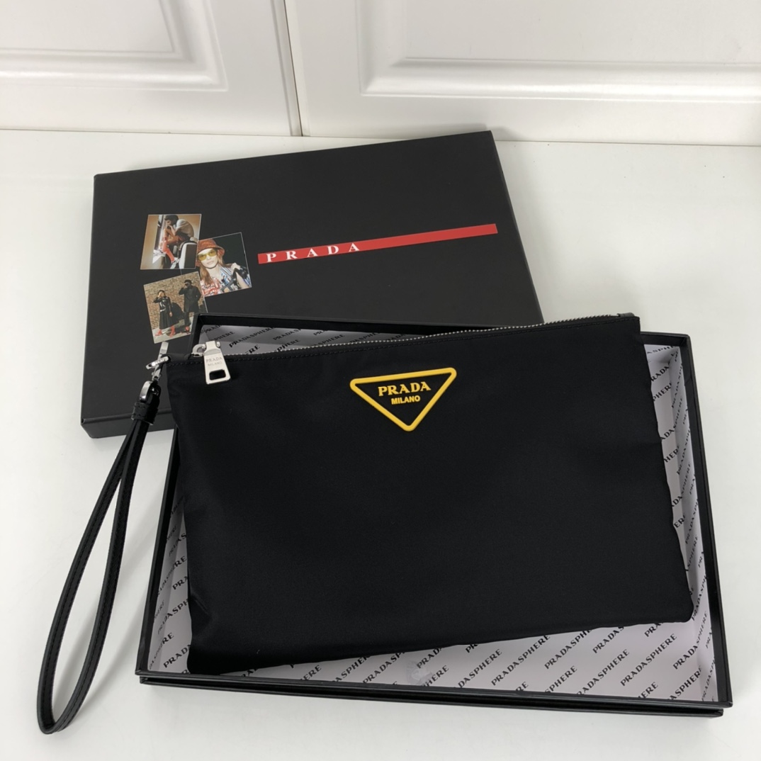 Prada wallet 105