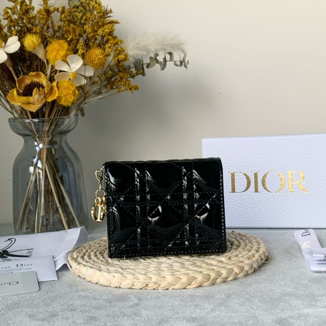 Dior wallet56