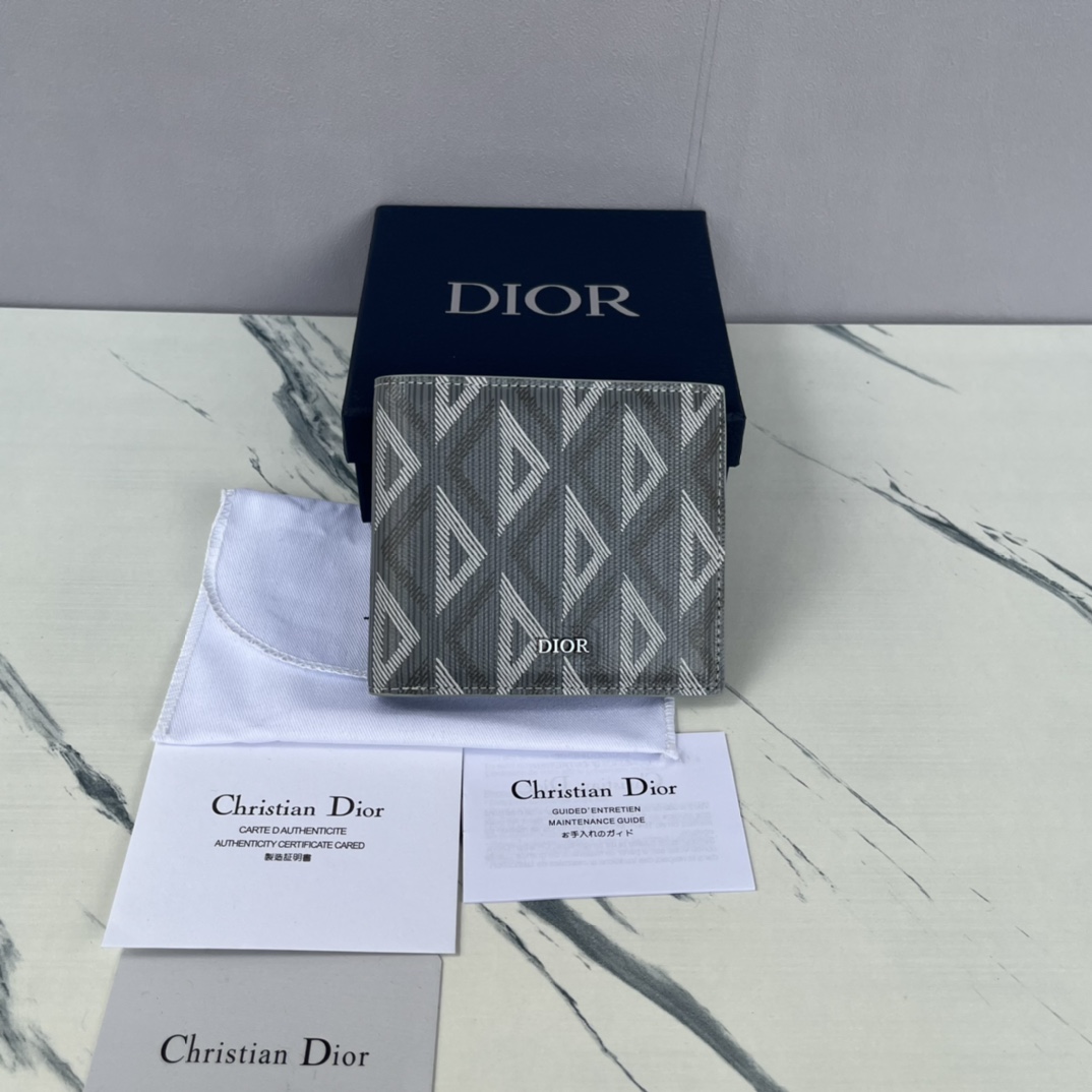 Dior wallet2