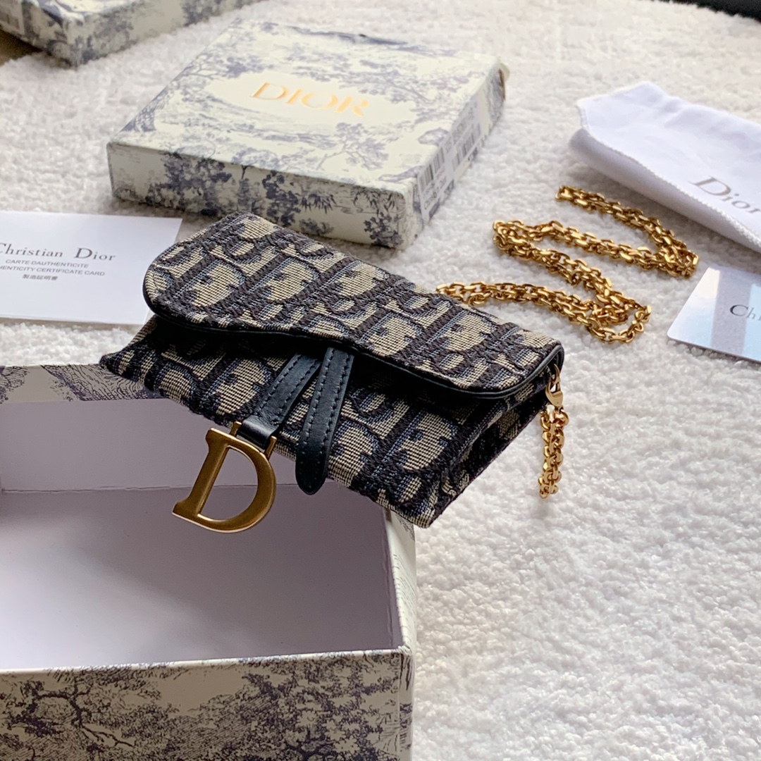 Dior wallet43