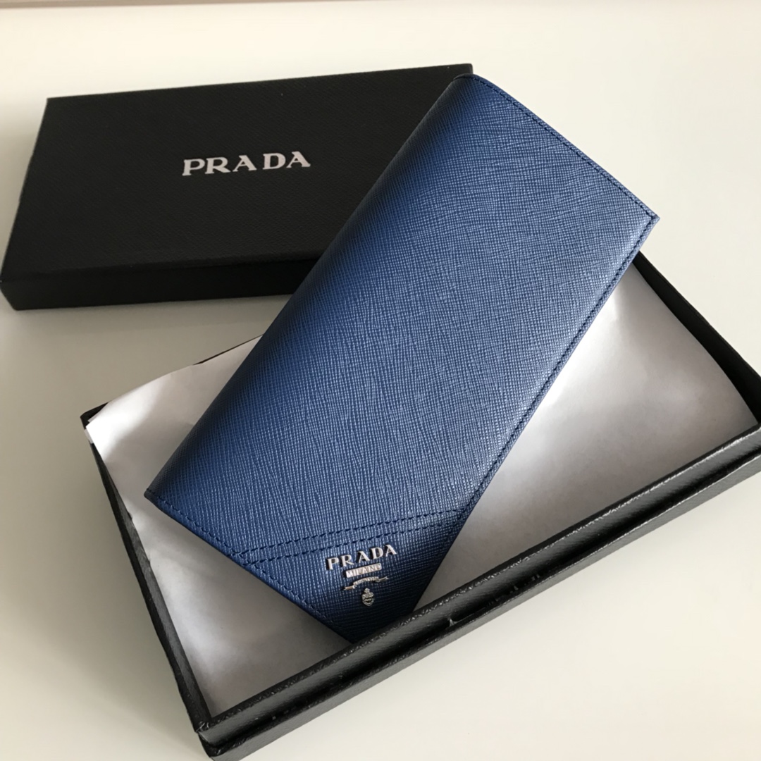 Prada wallet 135