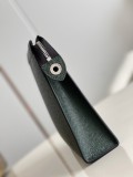 M81556