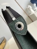 M81556