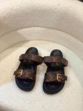 LV Slippers 95424