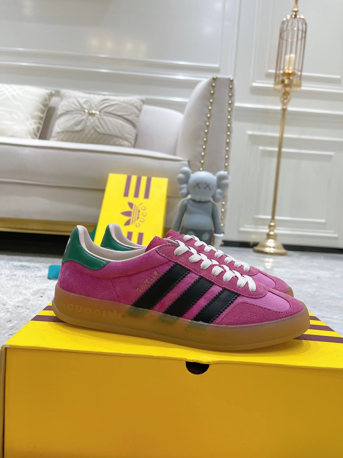 Gucci shoes 954241