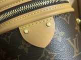 M82952