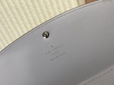 M82456