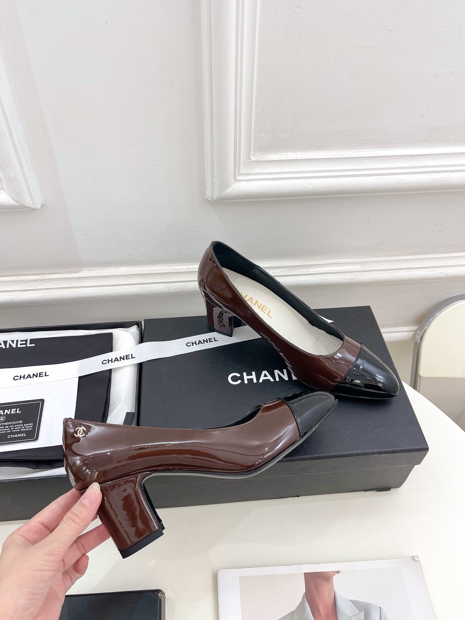 Chanel Shoes521