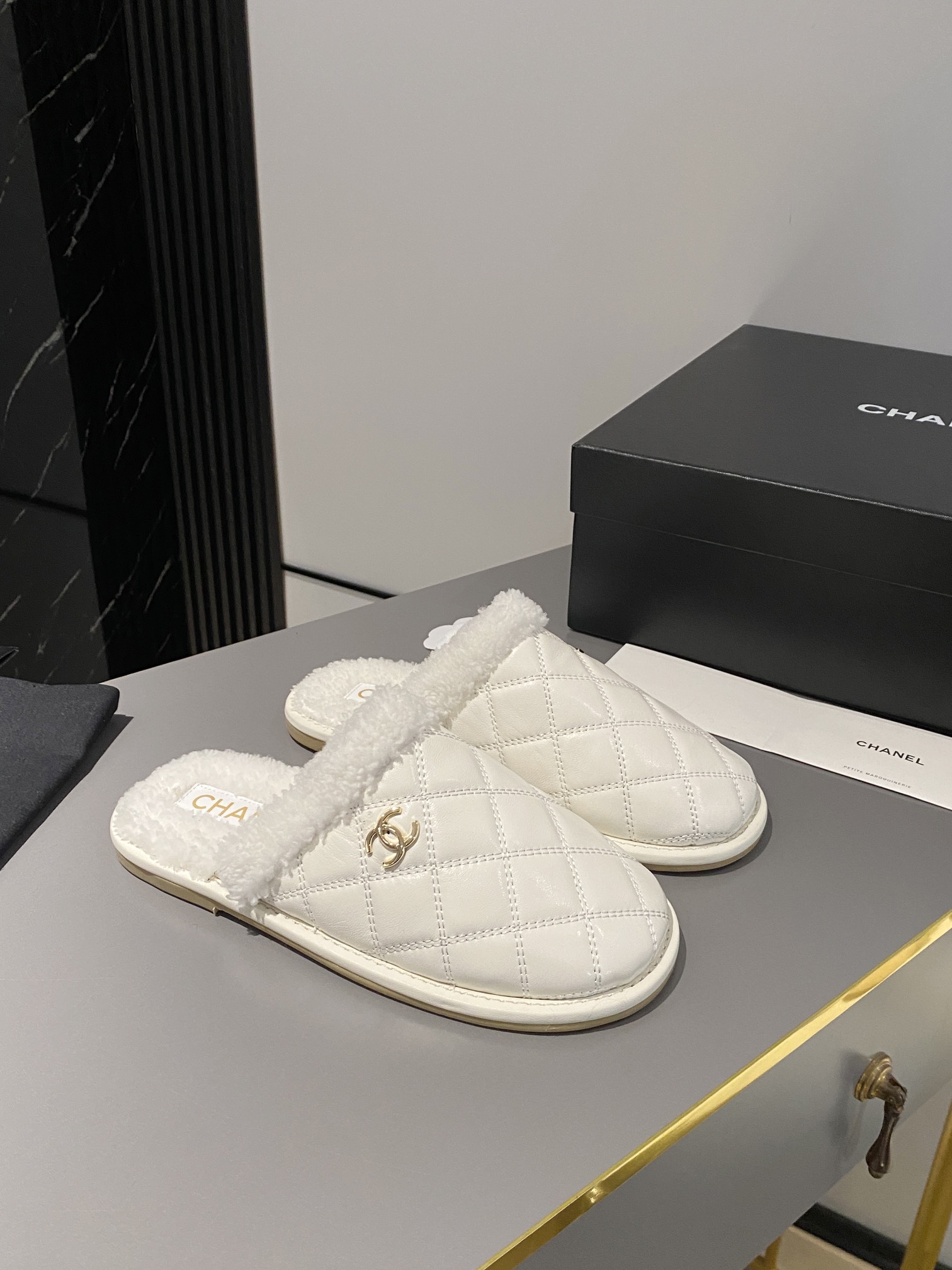 Chanel Shoes478