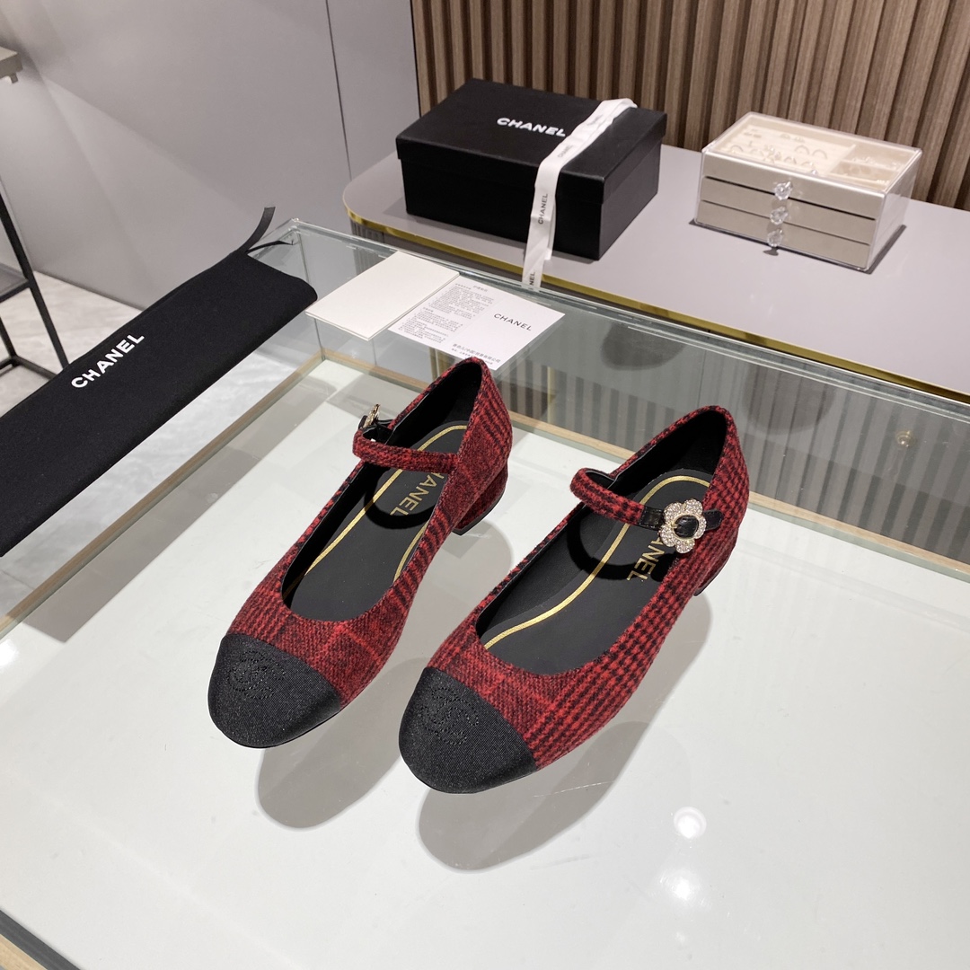 Chanel Shoes304