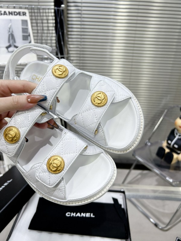 Chanel Shoes144