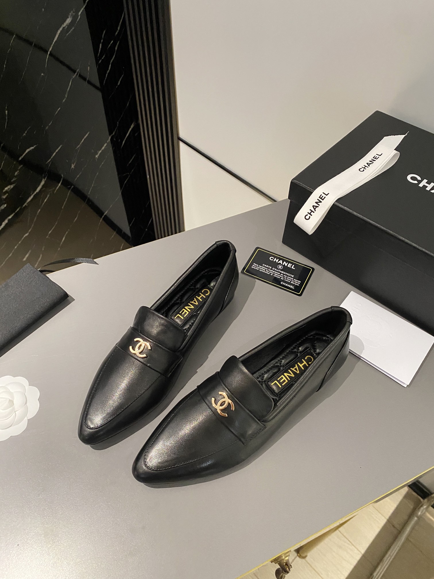 Chanel Shoes471