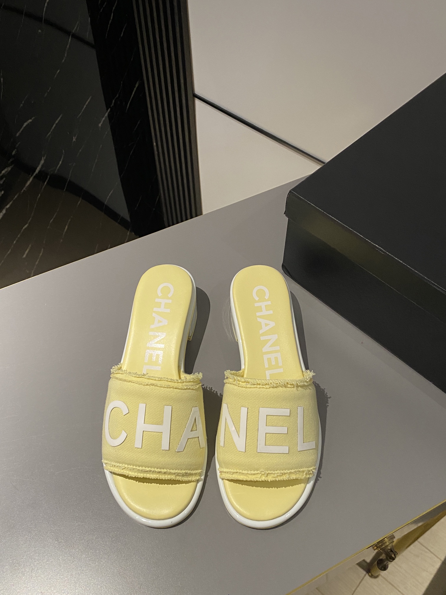 Chanel Shoes309
