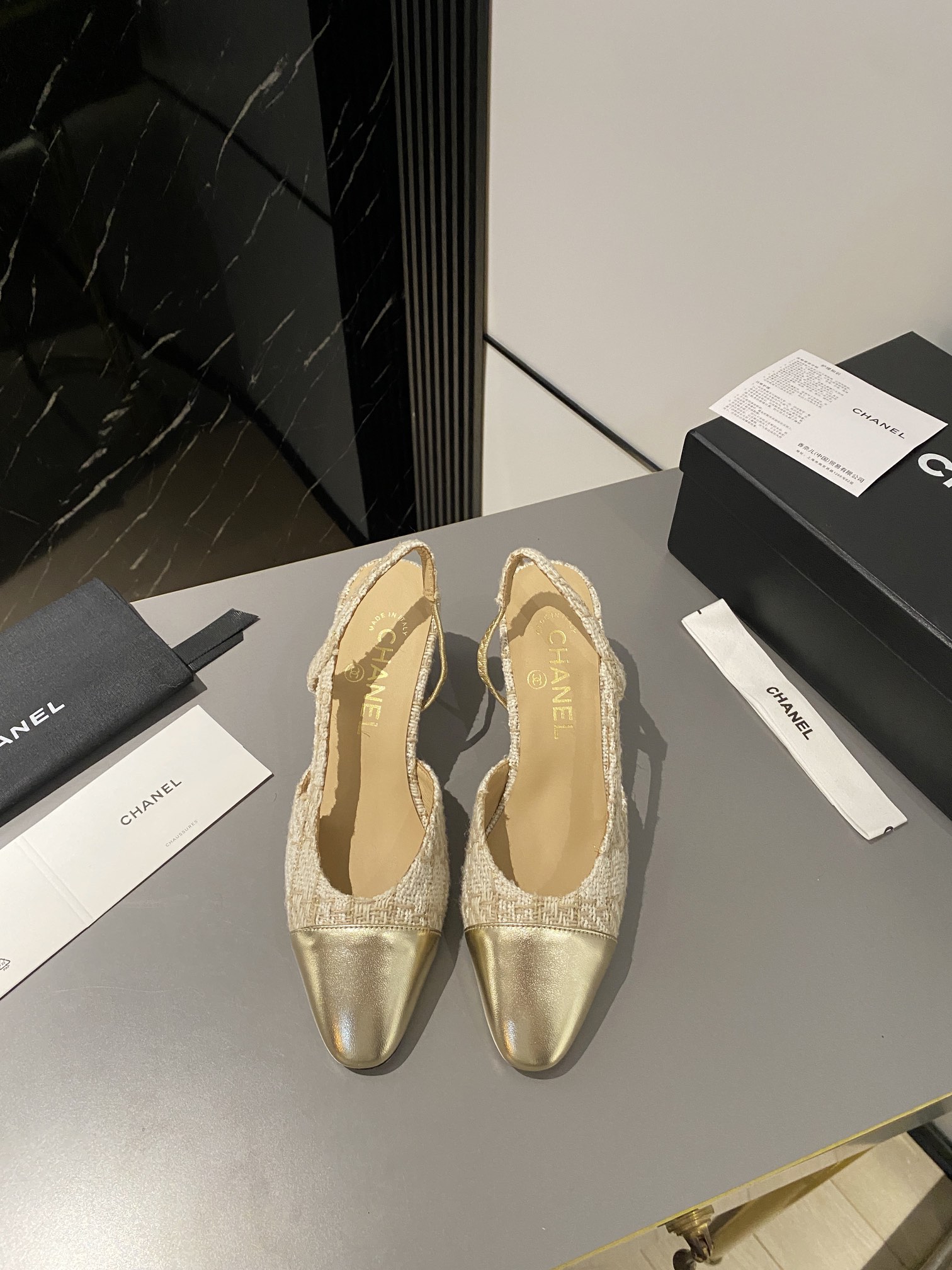 Chanel Shoes414