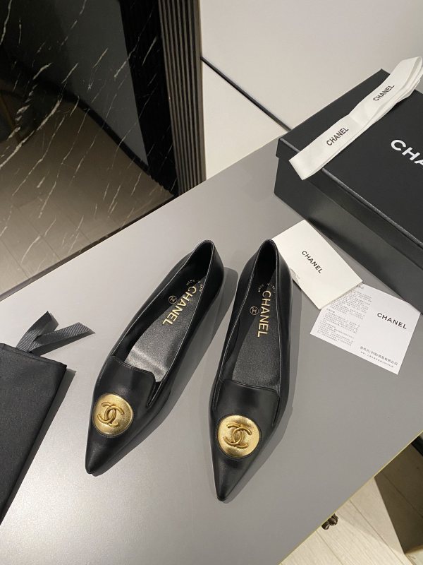 Chanel Shoes236
