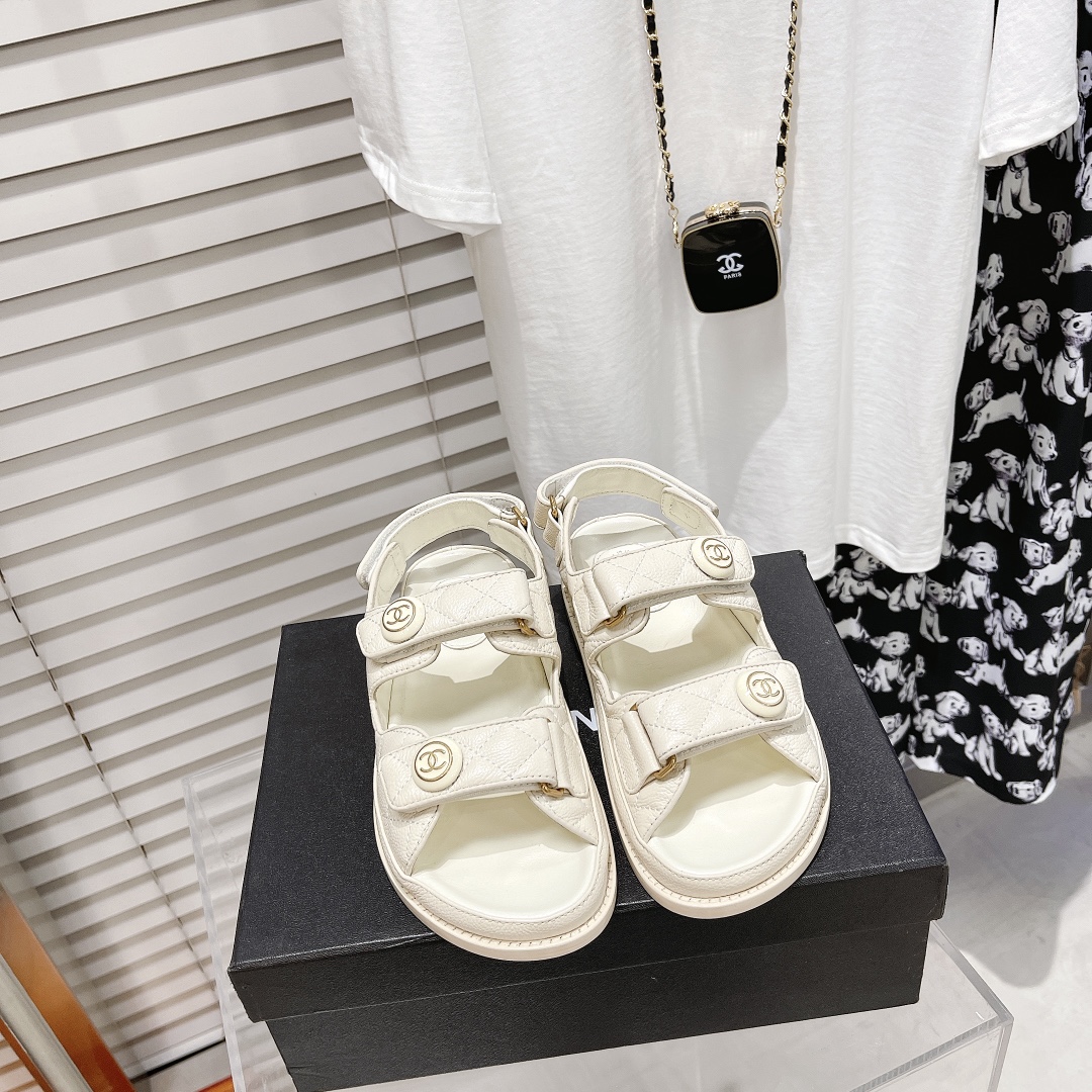 Chanel Shoes105