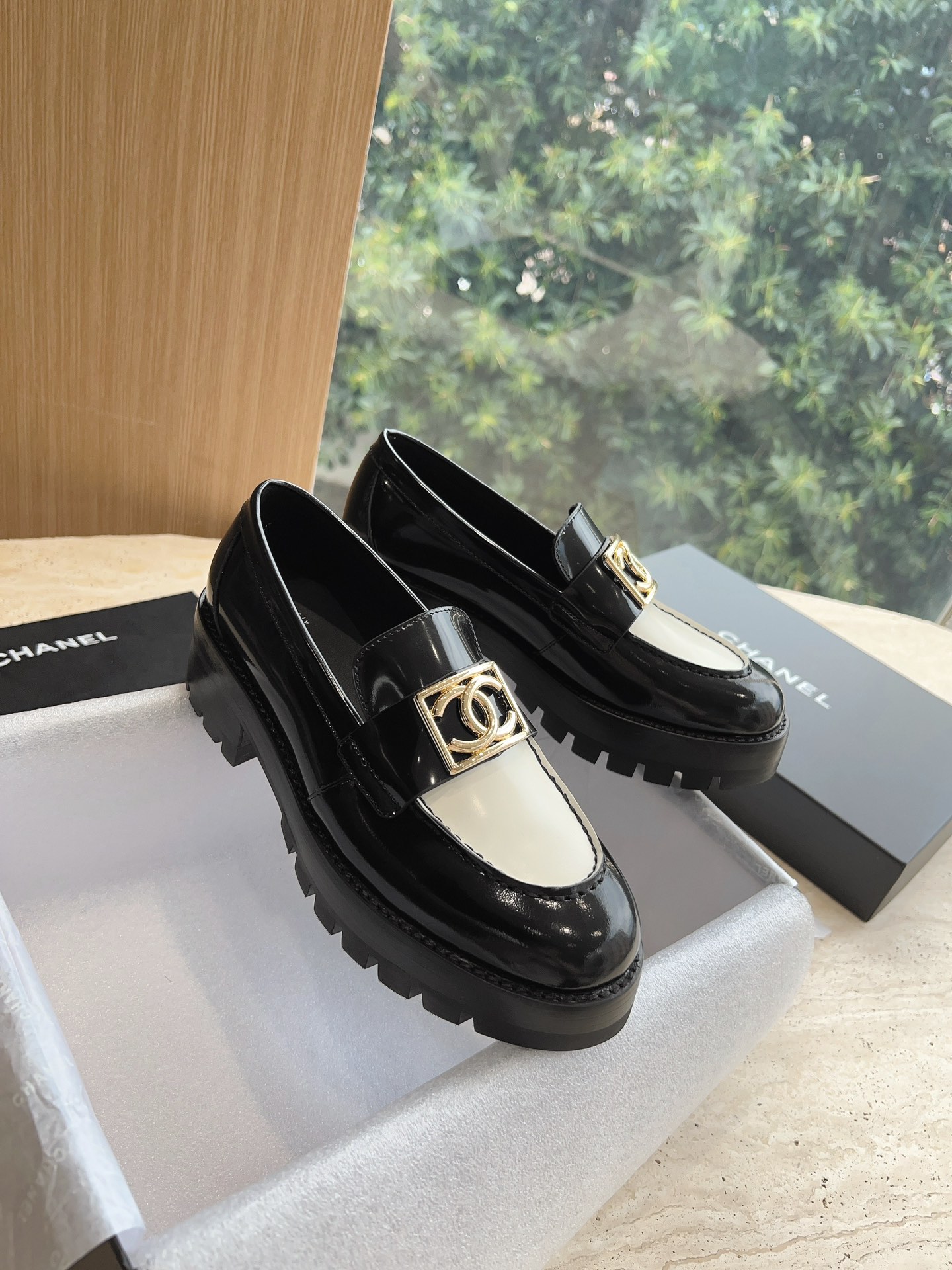 Chanel Shoes497
