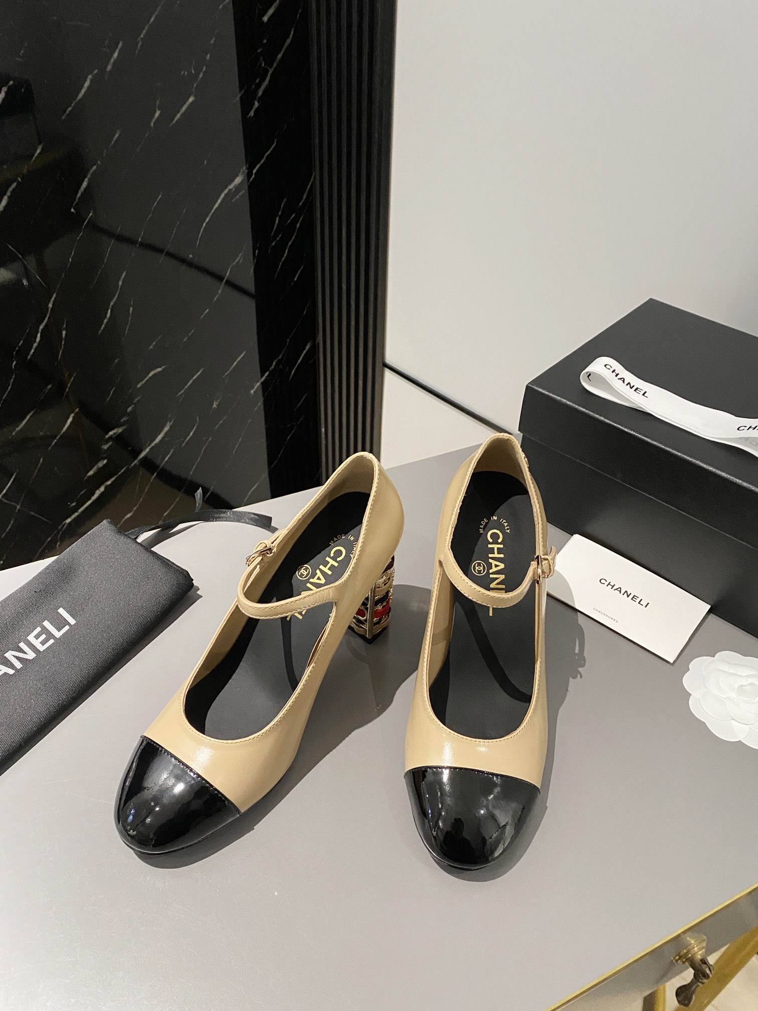 Chanel Shoes320