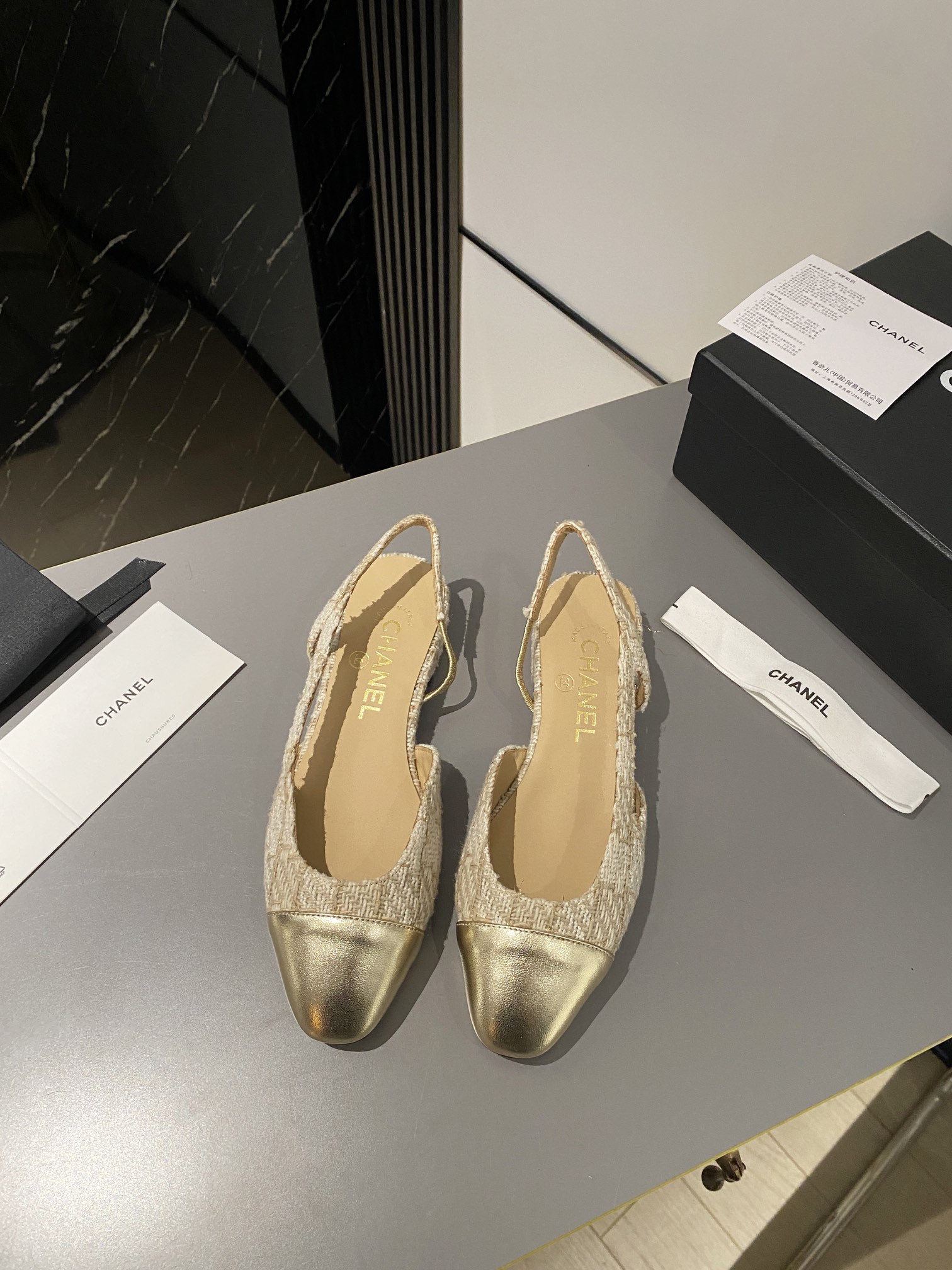 Chanel Shoes400