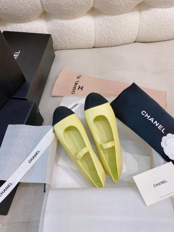 Chanel Shoes335