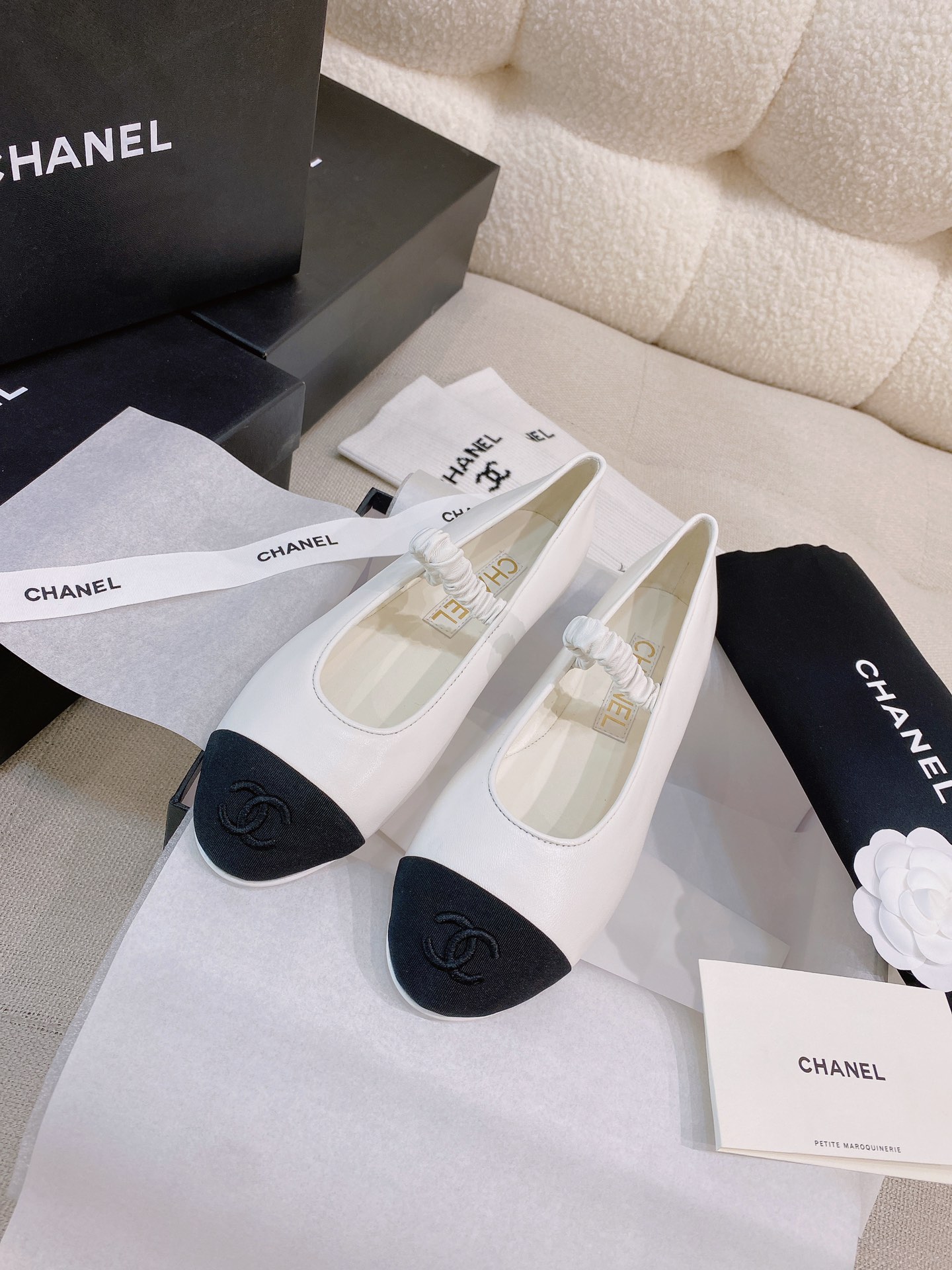 Chanel Shoes337