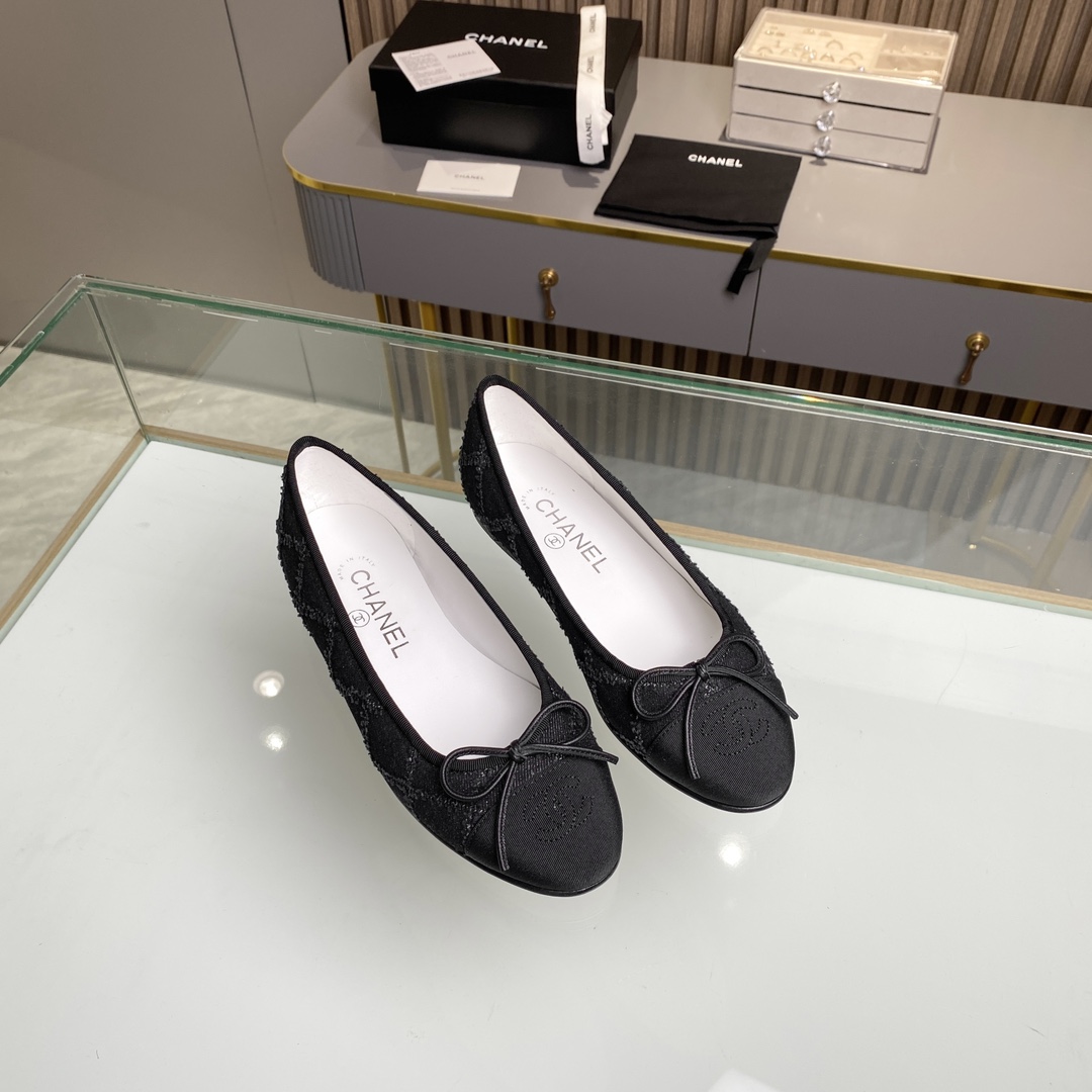 Chanel Shoes444
