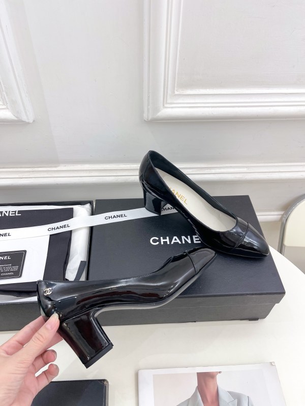Chanel Shoes524