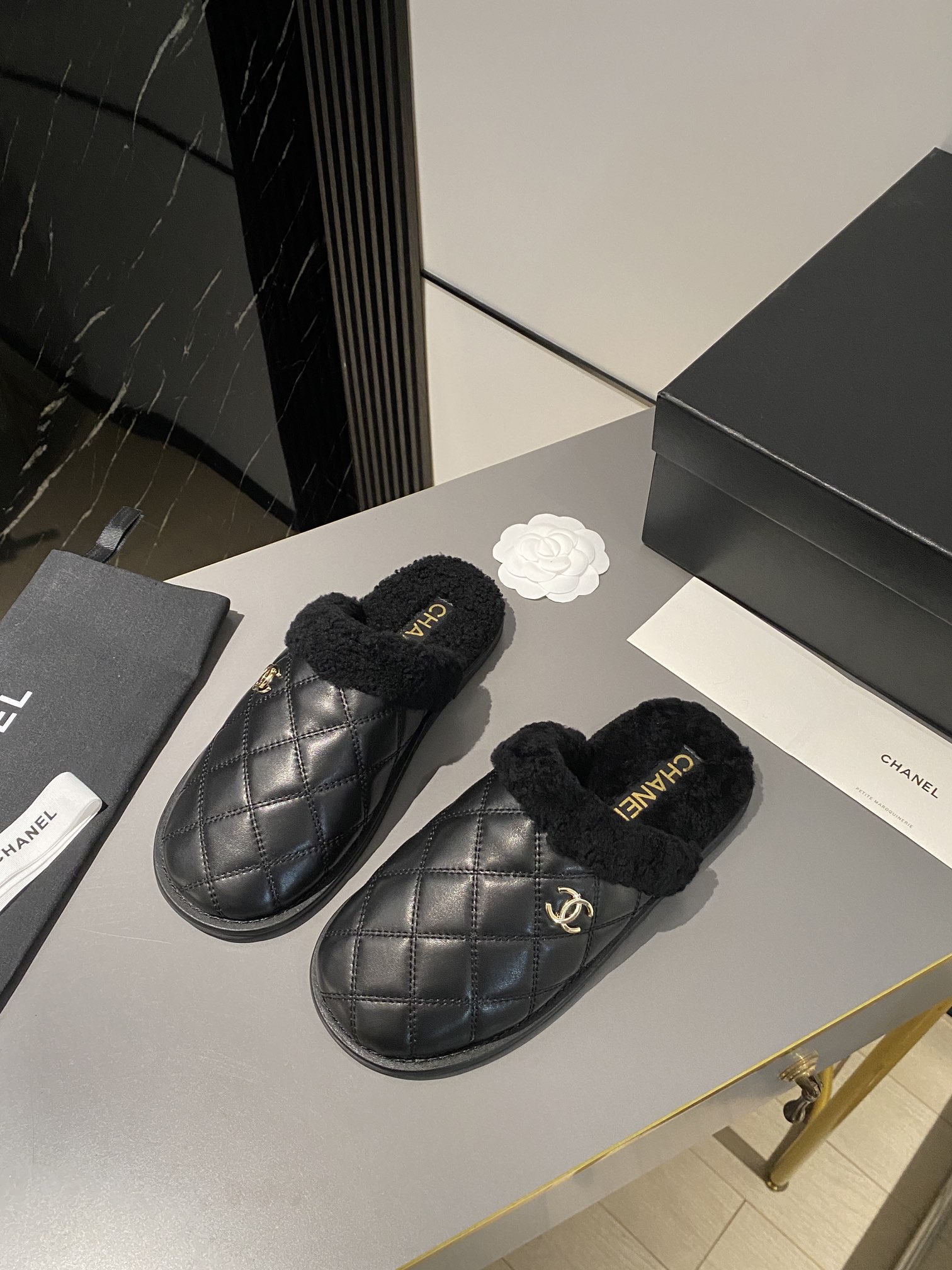Chanel Shoes477