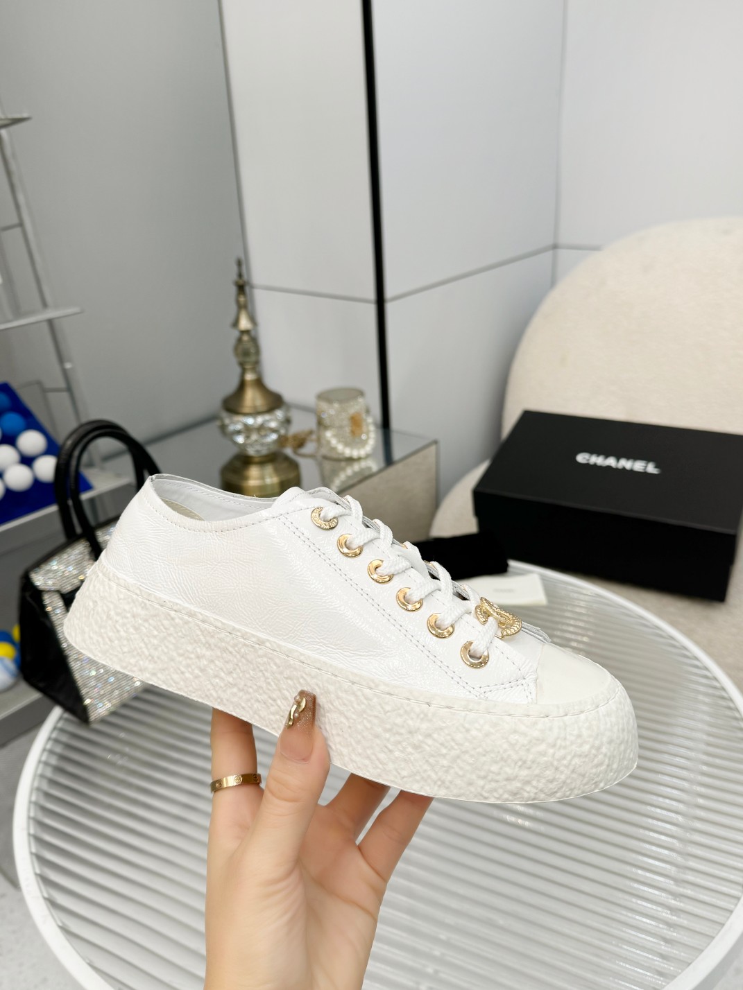 Chanel Shoes180
