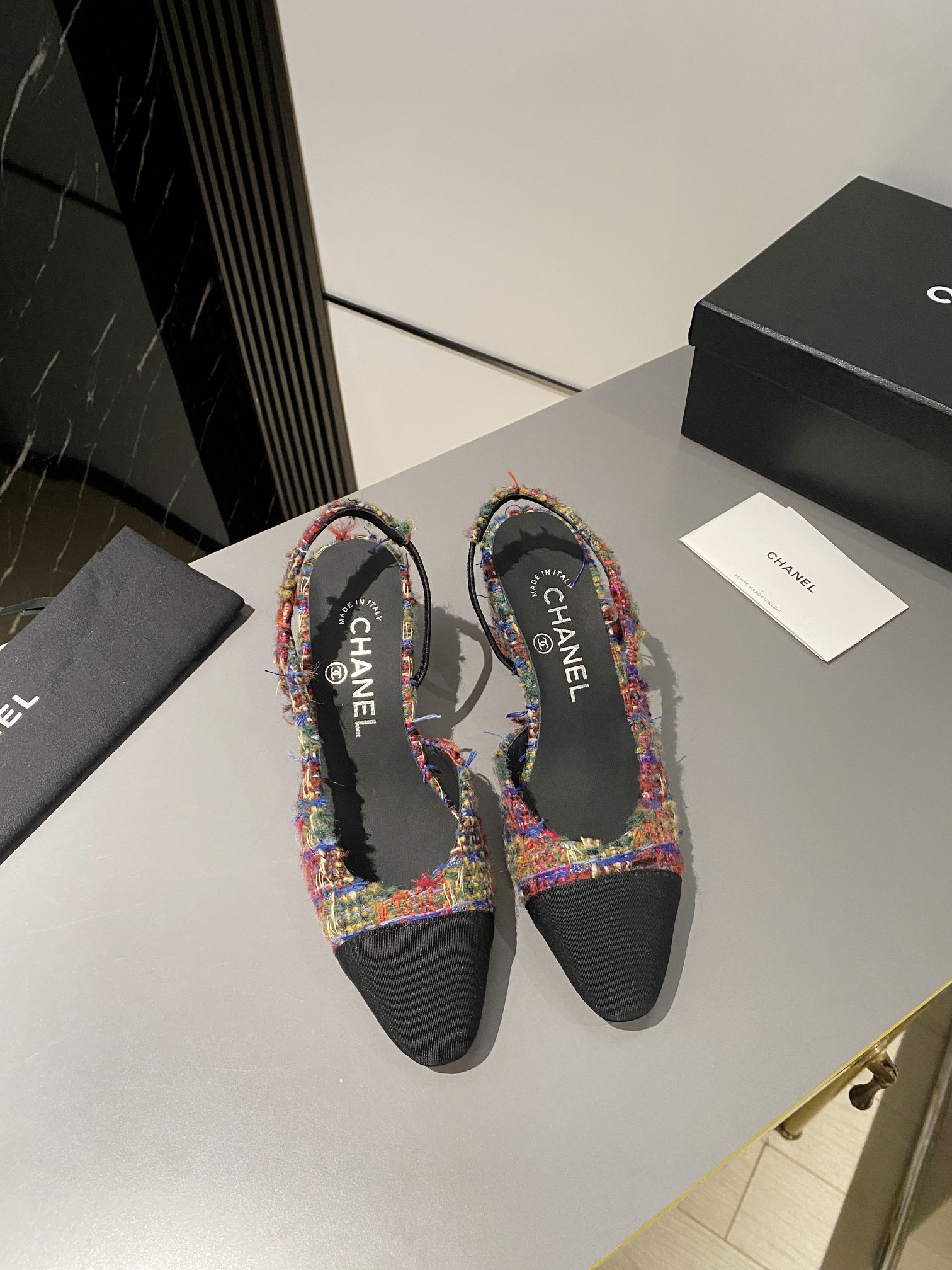 Chanel Shoes384