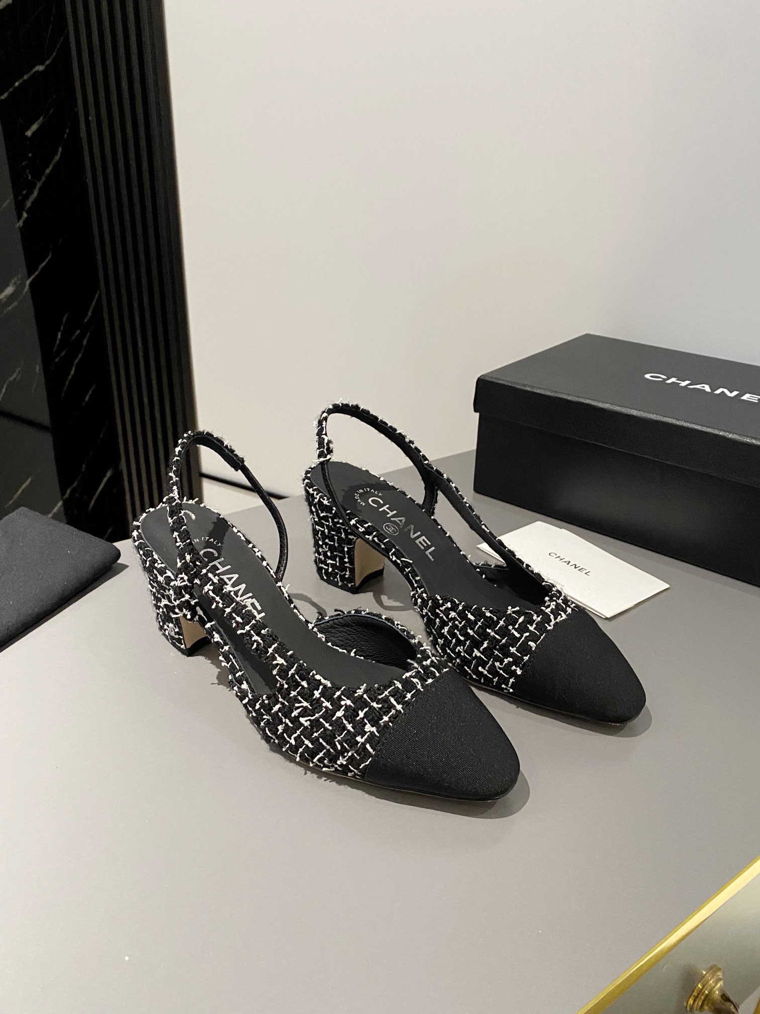 Chanel Shoes394