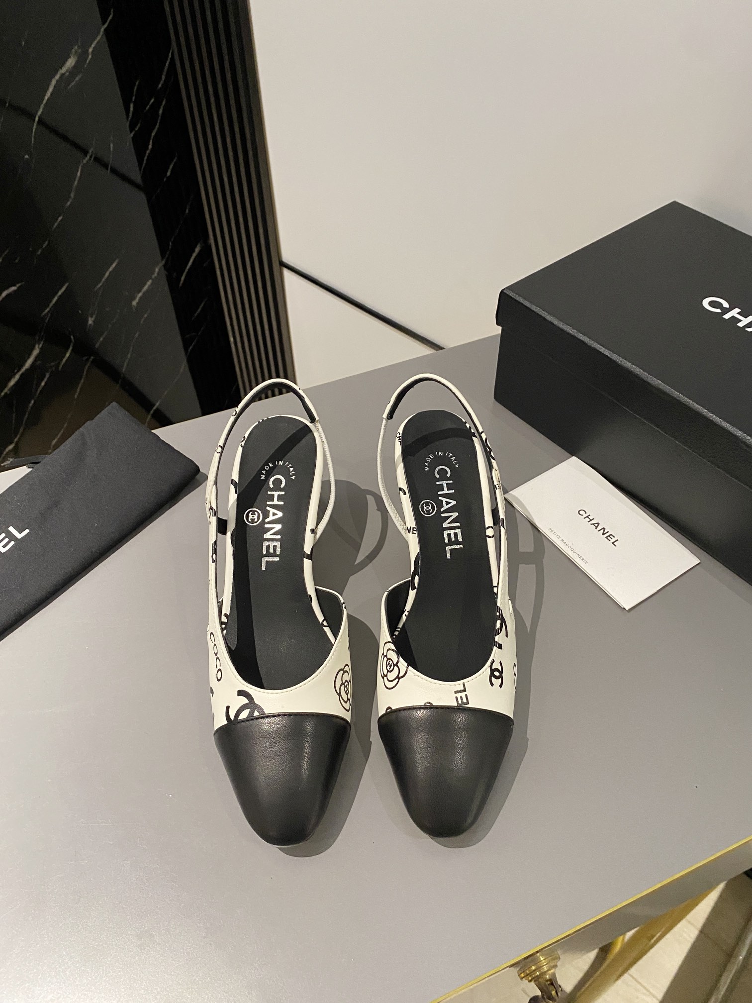 Chanel Shoes398