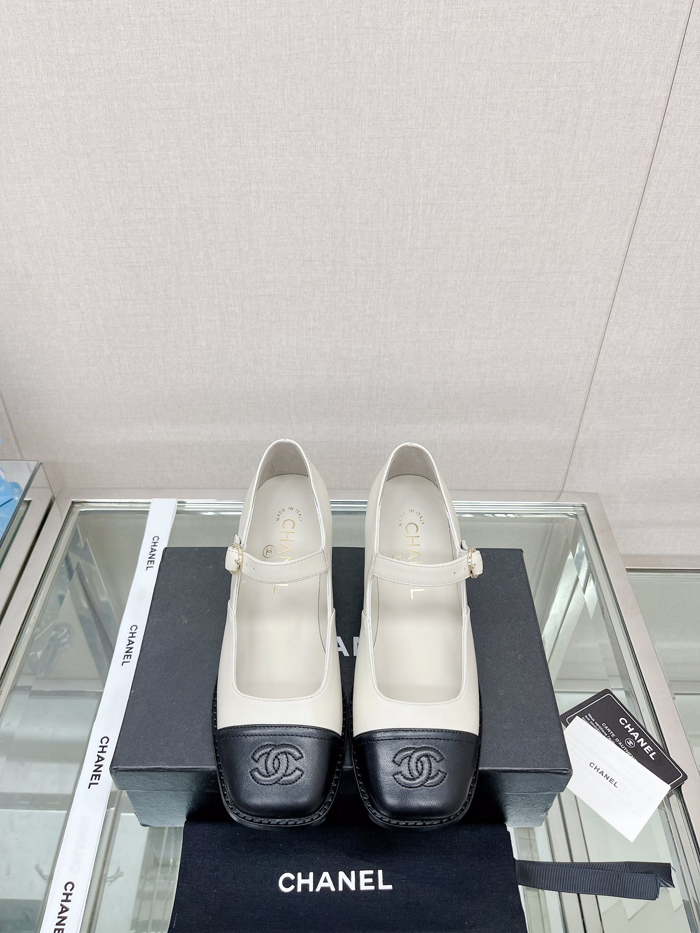 Chanel Shoes544