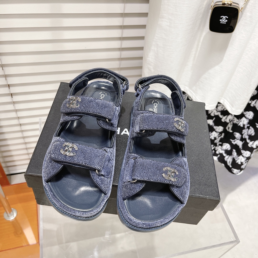 Chanel Shoes121