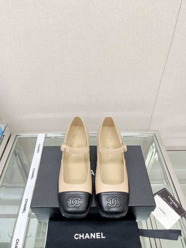 Chanel Shoes542