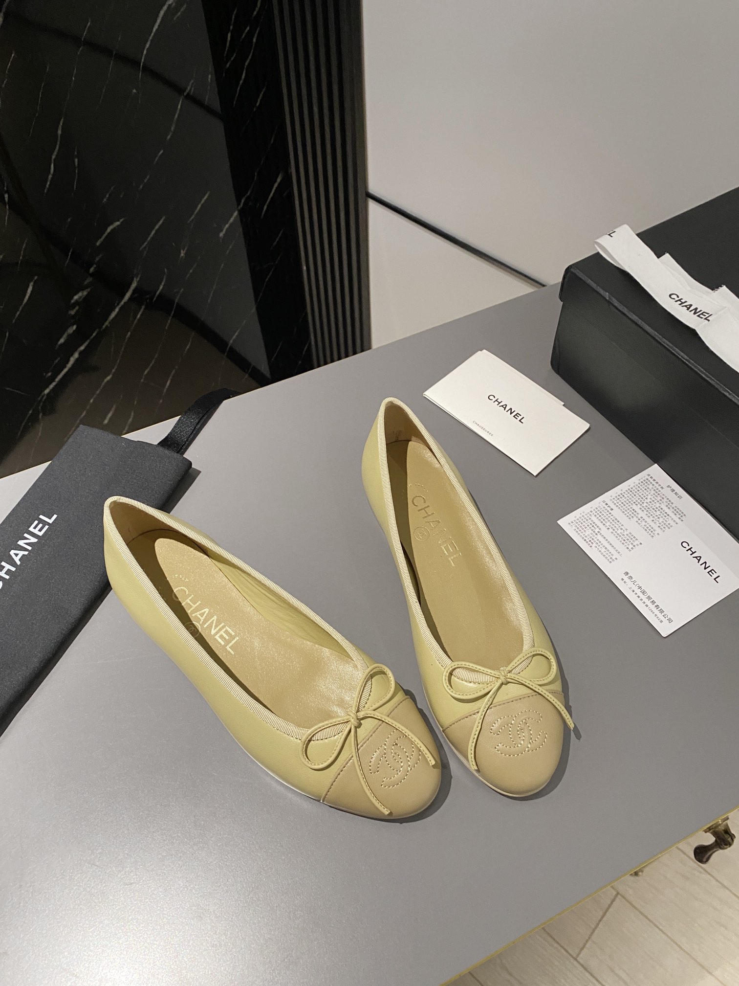 Chanel Shoes274