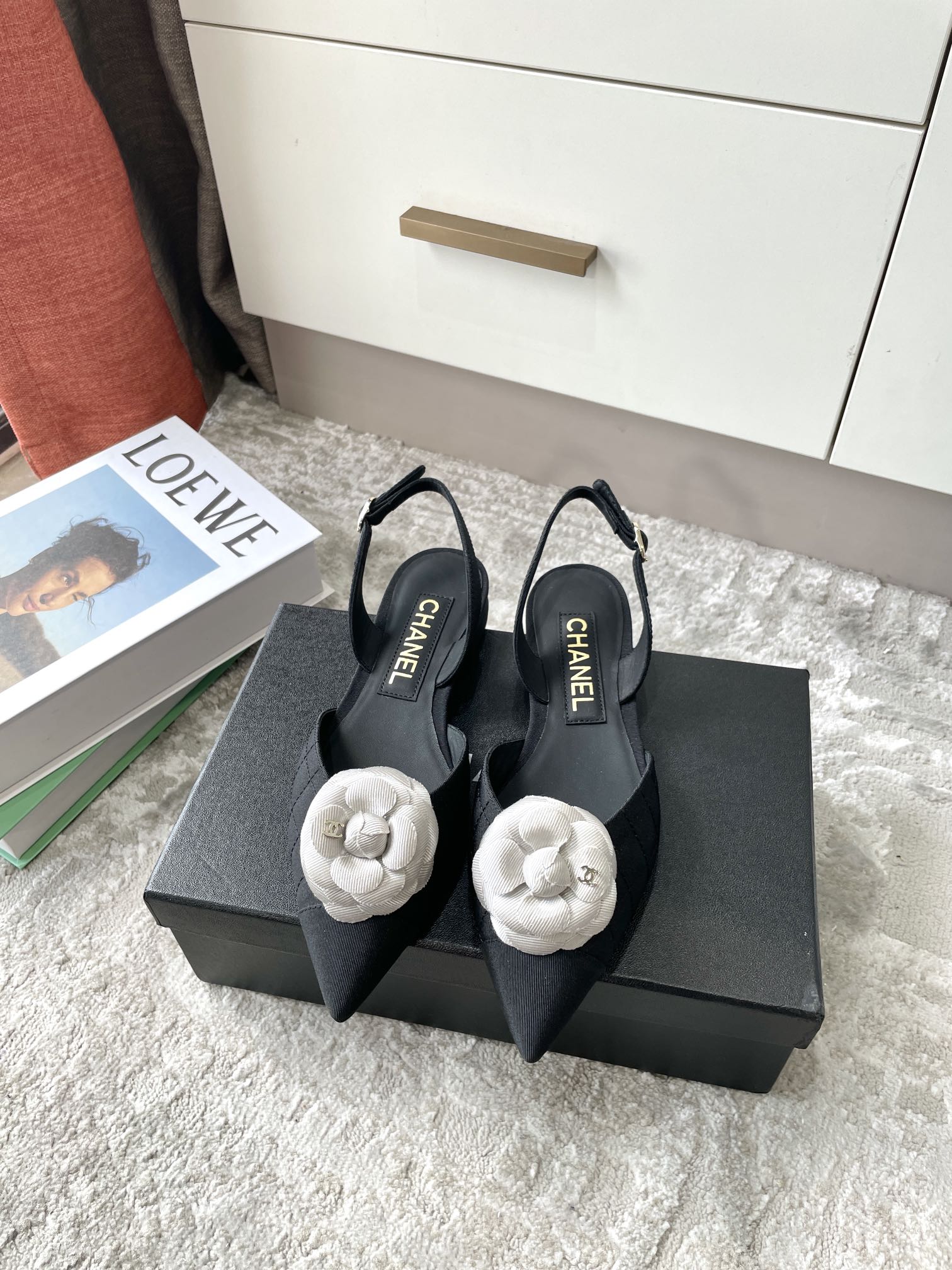 Chanel Shoes592