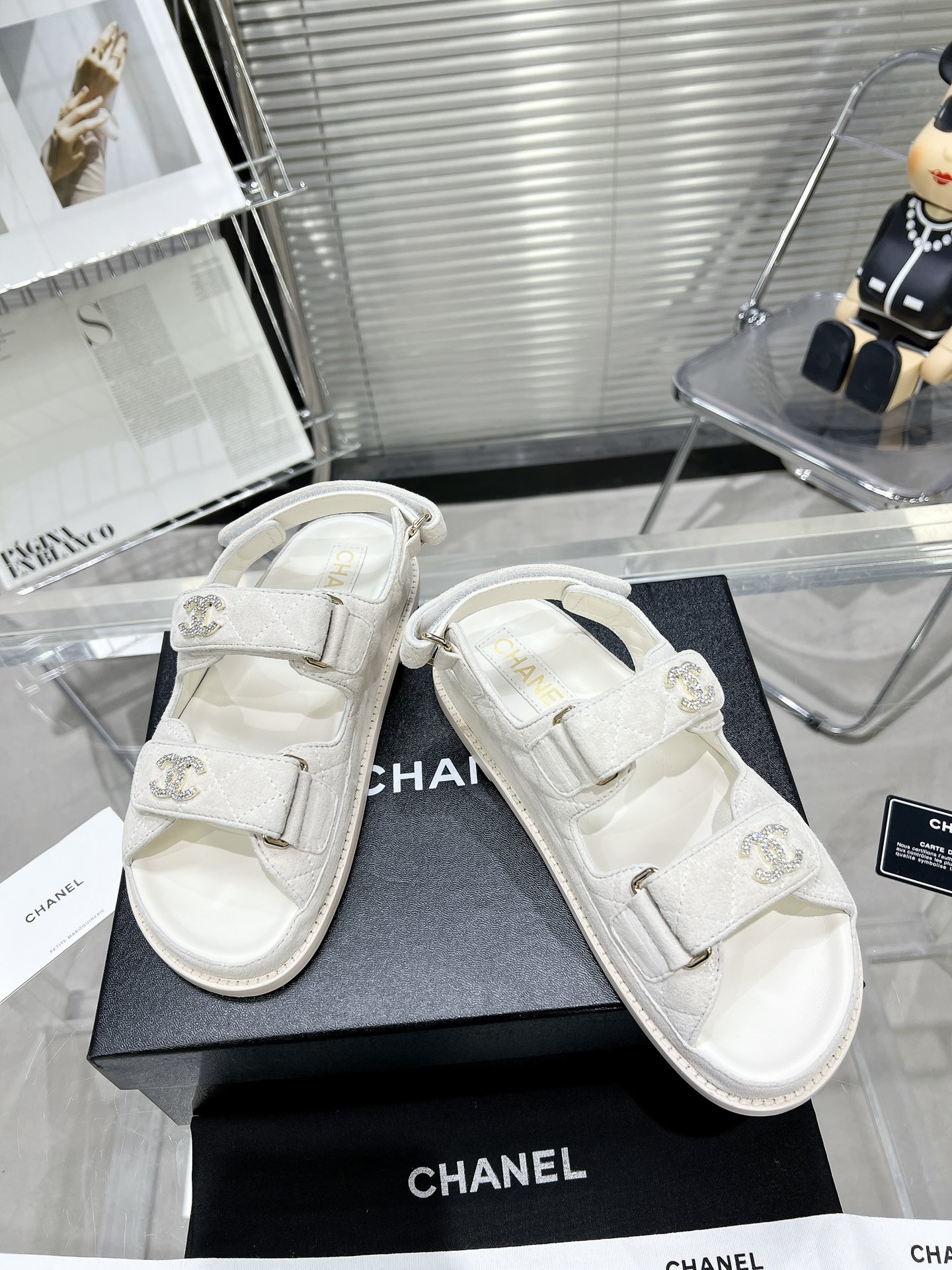 Chanel Shoes148