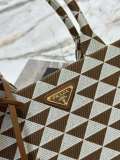 Prada 39x 31x 11cm 1BA356