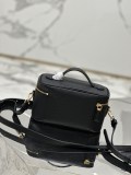 Prada 18x 11.5x 7.5cm 1BH202