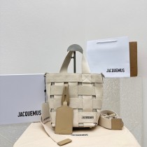 Jacquemus modello: 2018 16x14x 24cm