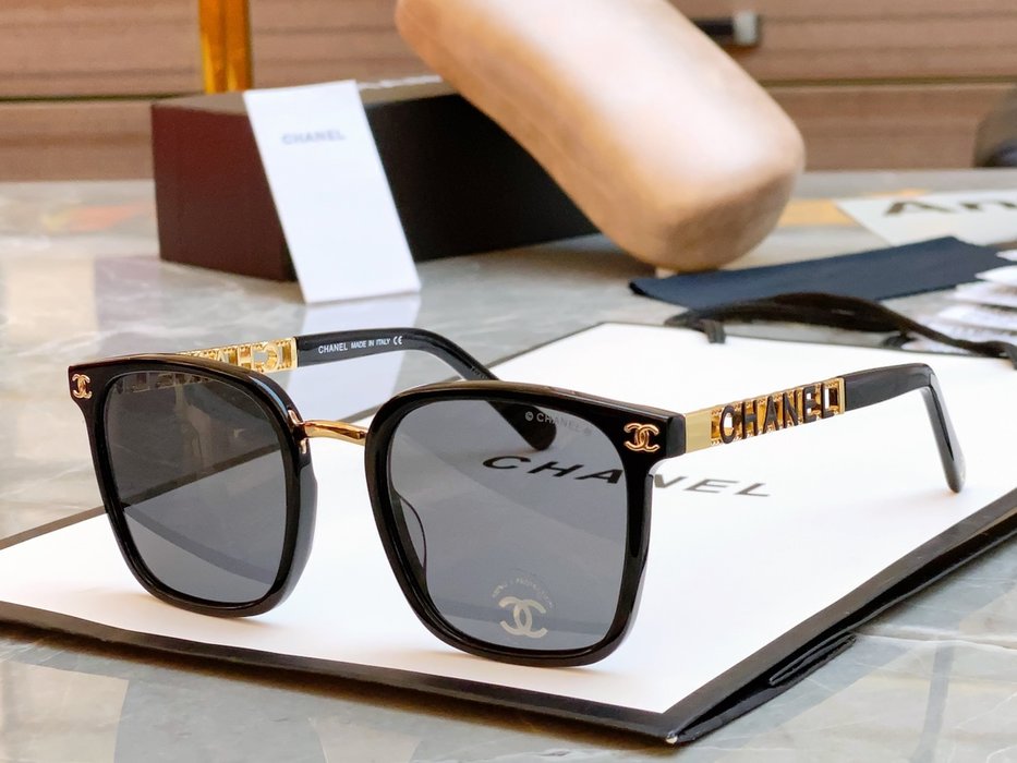 Occhiali Chanel P170