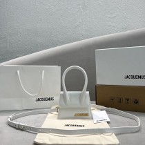 Jacquemus modello: 2102 12x8x5cm