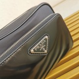 Prada 2VH172 18x 11.5x 5cm