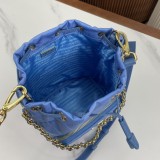 Prada 1BH038 22.5x 17.5x 12cm