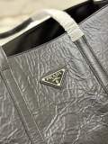 Prada 36x 39x 13cm 1BG587