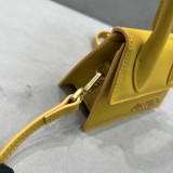Jacquemus modello: 2102 12x8x5cm