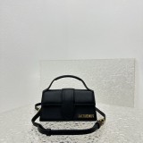 Jacquemus modello: 2056 18x6x7cm
